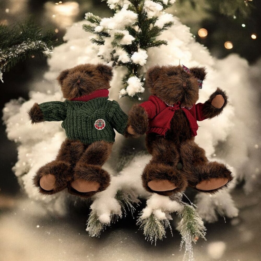 Vintage Commonwealth Toy Co. Christmas Teddy‎ Bears Plush Boy & Girl in Sweaters